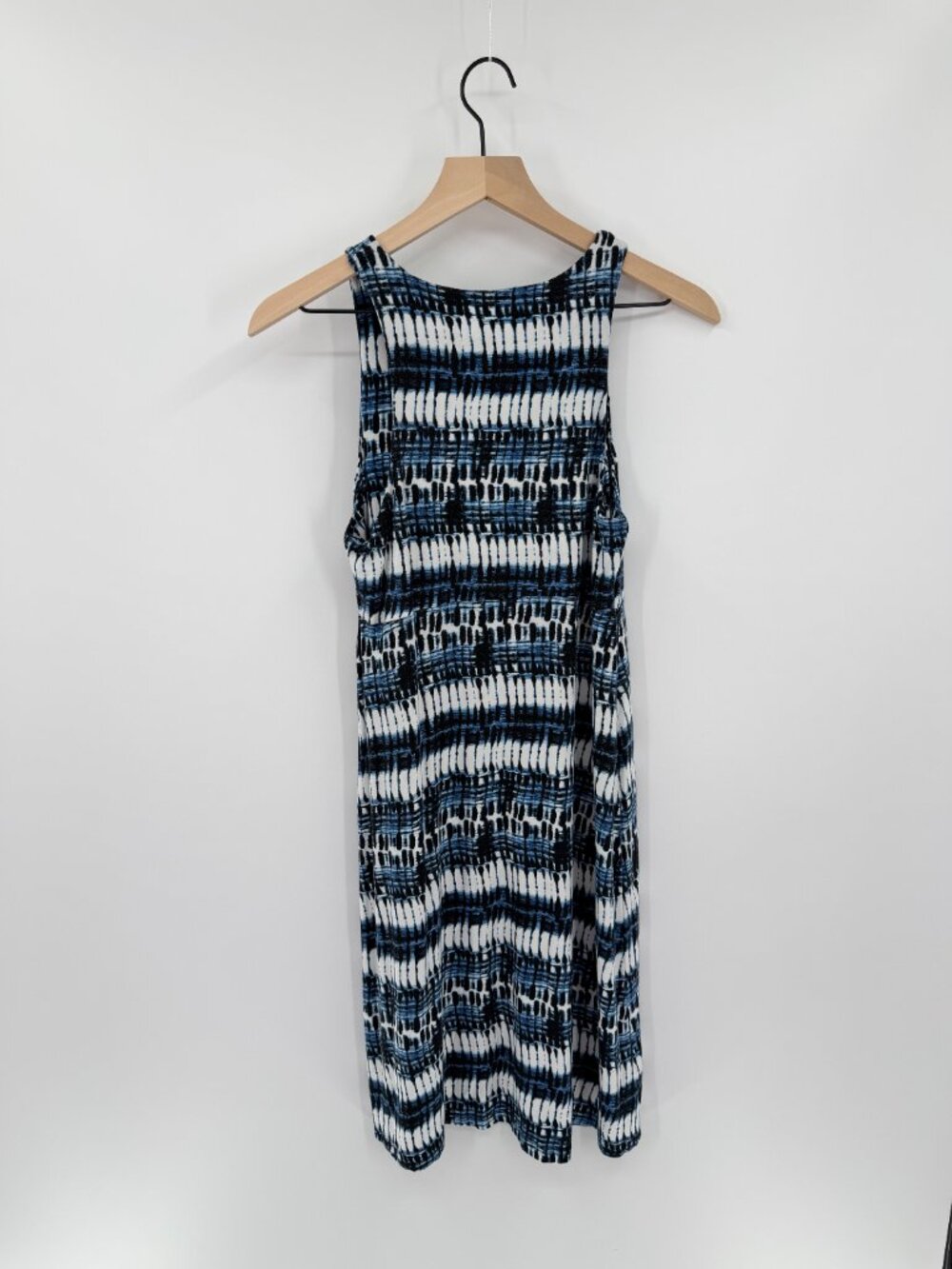 Athleta Tie Dye Sleeveless Racerback Casual Dress Athleisure Travel EUC - Picture 6 of 7